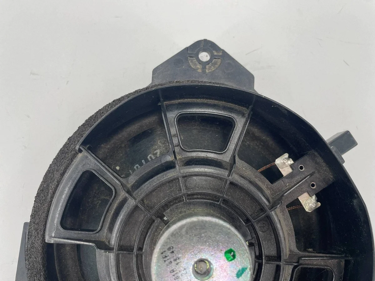 RAV4 V Högtalare Dörr Vänster Höger JBL image 5