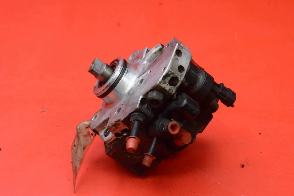Injection Pump 22100-33010 Toyota Yaris Verso