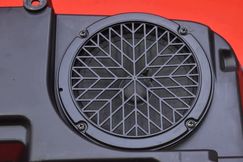 Subwoofer Audi A4 B8 8K9035382 Usado image 7
