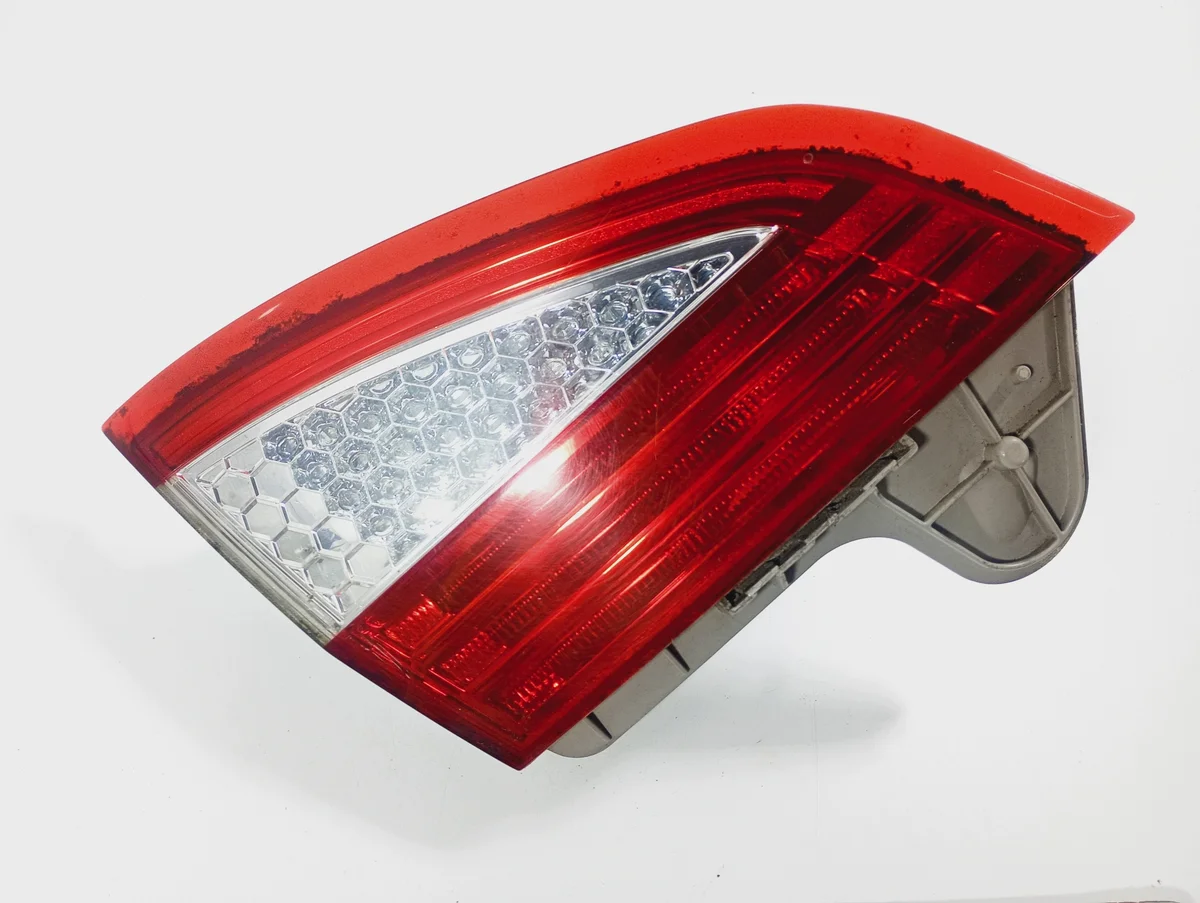 Luz trasera derecha Mondeo MK4 7S7113A603 image 3