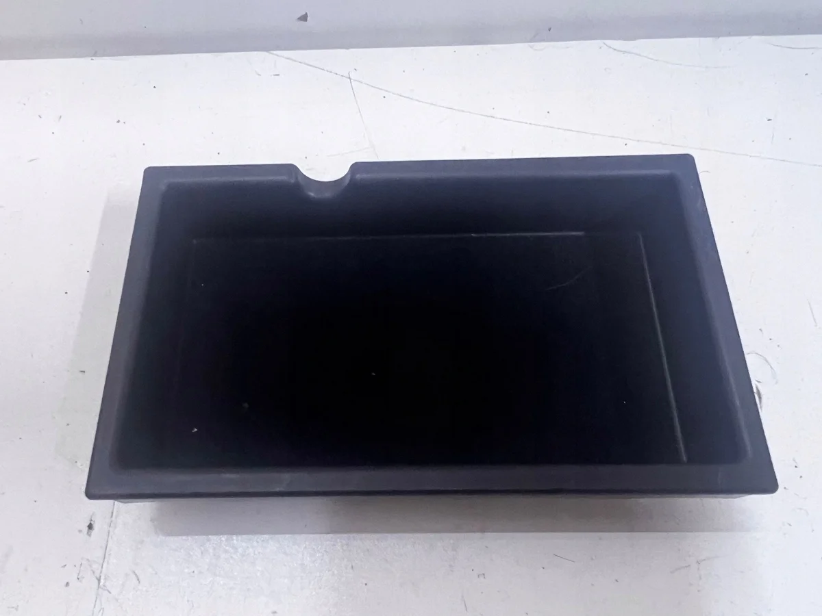 Mazda 3 III BM 17r Console Central Storage