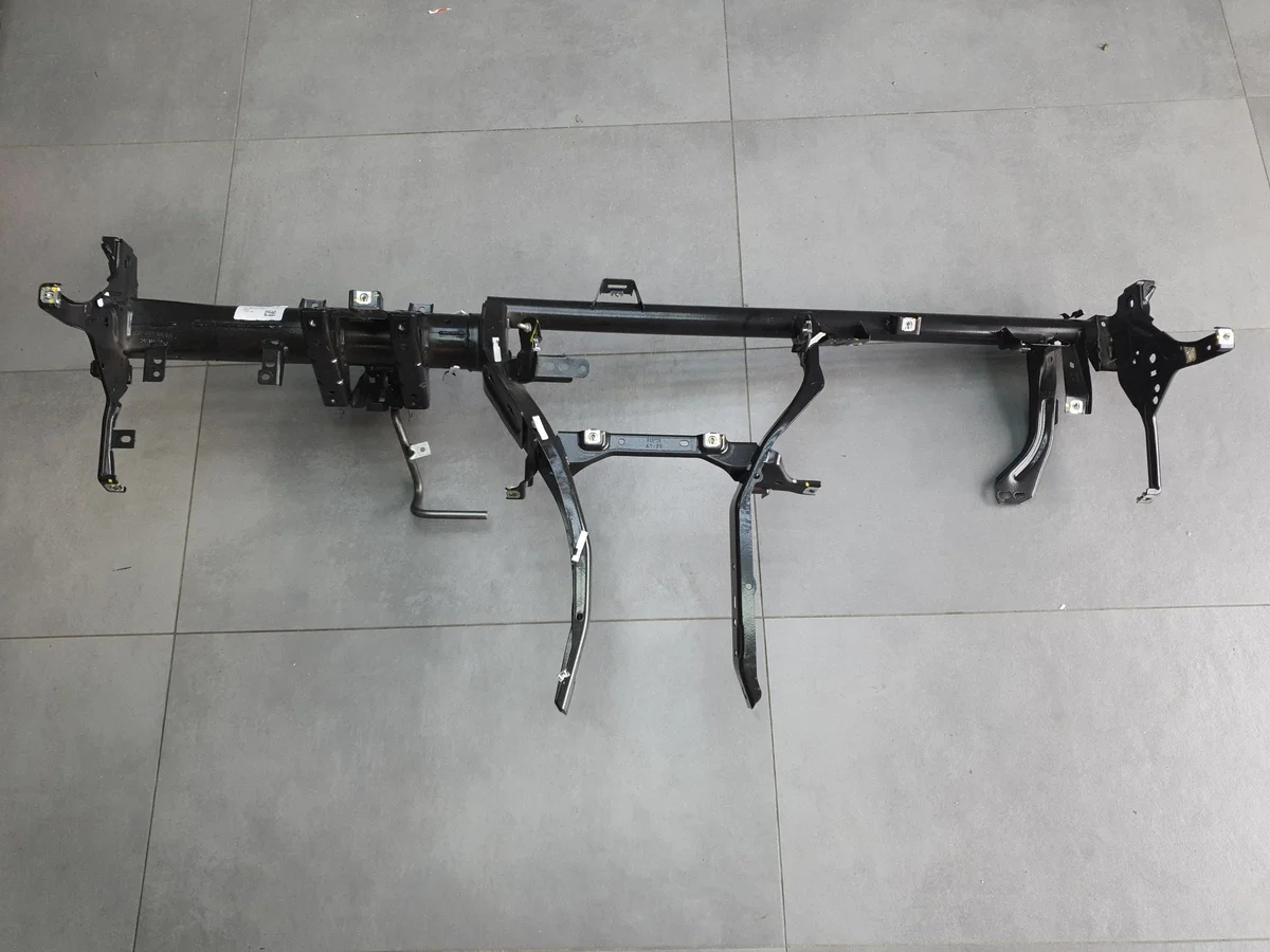 Audi A3 8Y Verstärkung Armaturenbrett 8Y1857017