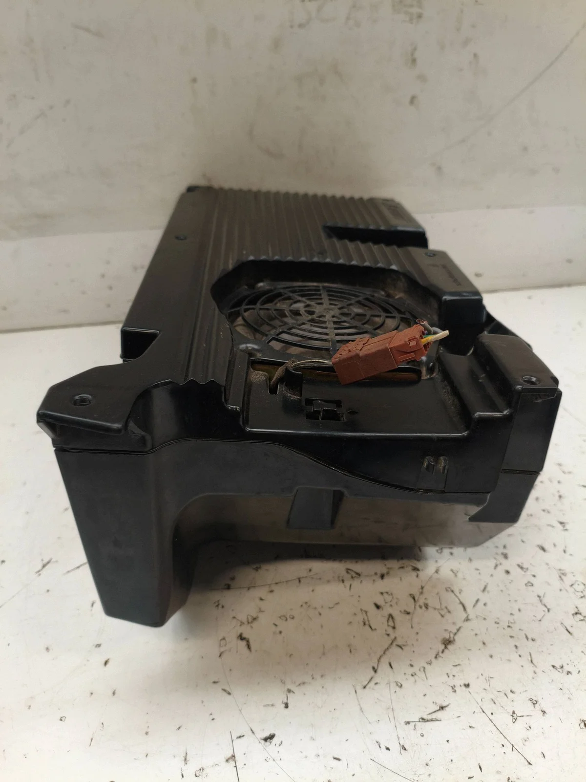 Alfa Romeo GT Subwoofer 606833180 image 4