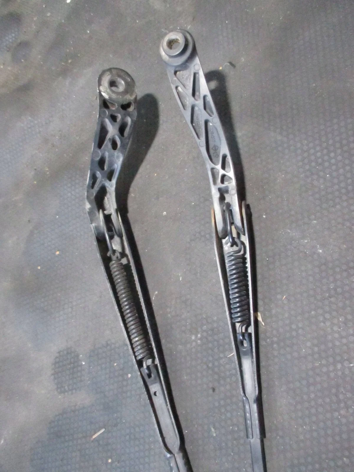 Torkararm Ford Galaxy MkI 51701422 image 3