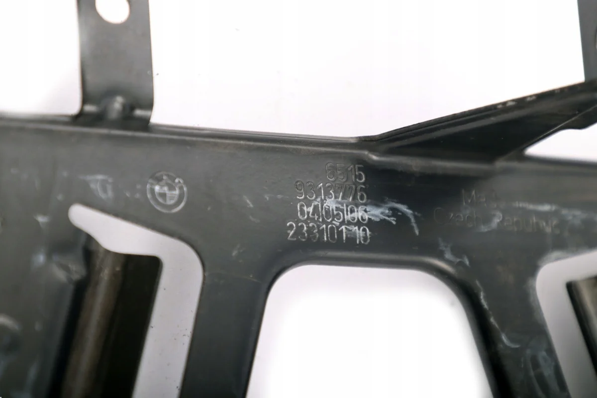 BMW F20 F21 F30 F31 Förstärkarfäste 9313776