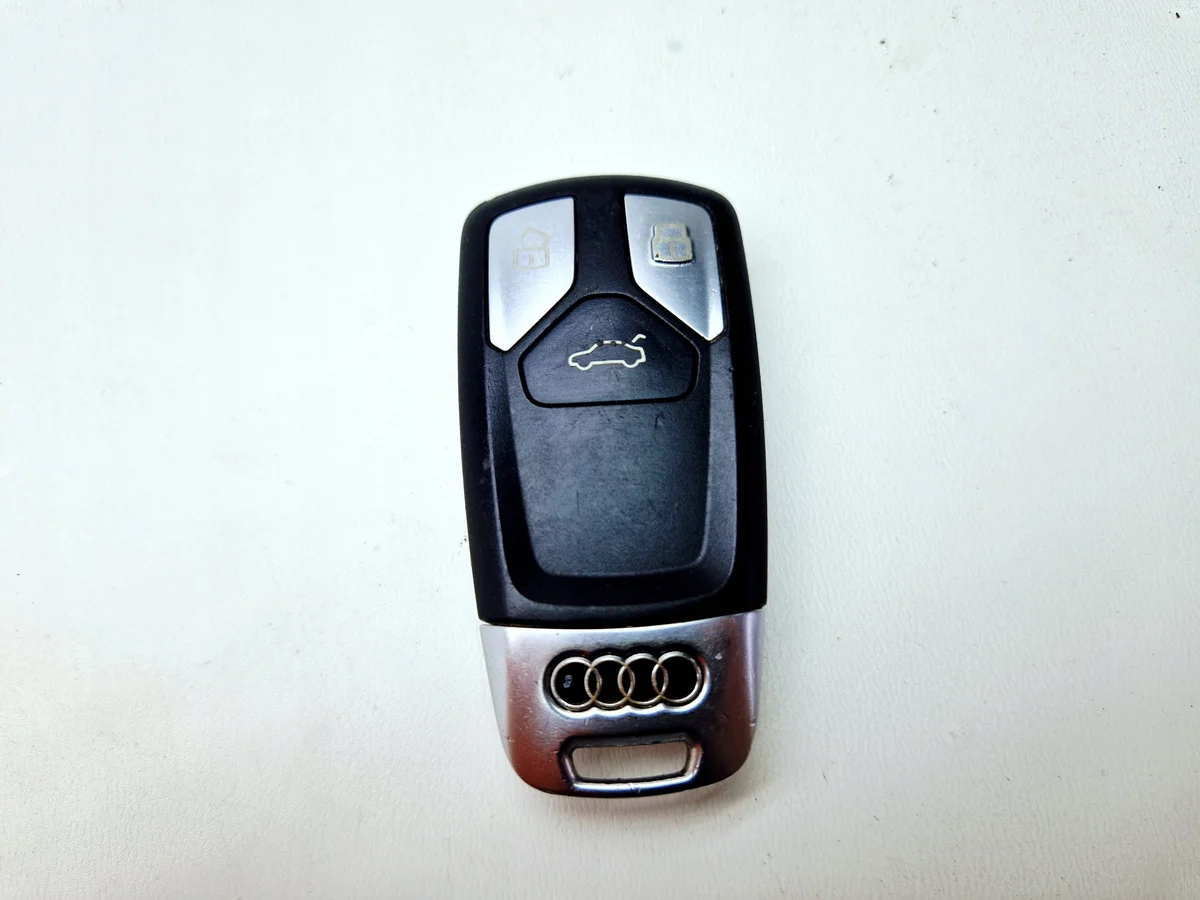 Llave Mando Audi A3 8Y A4 B9 A6 Q3 Q5 Q7 4M0959754T
