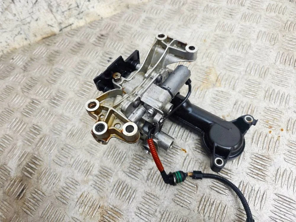 Oljepump Volvo 31430089-AB - Begagnad image 6