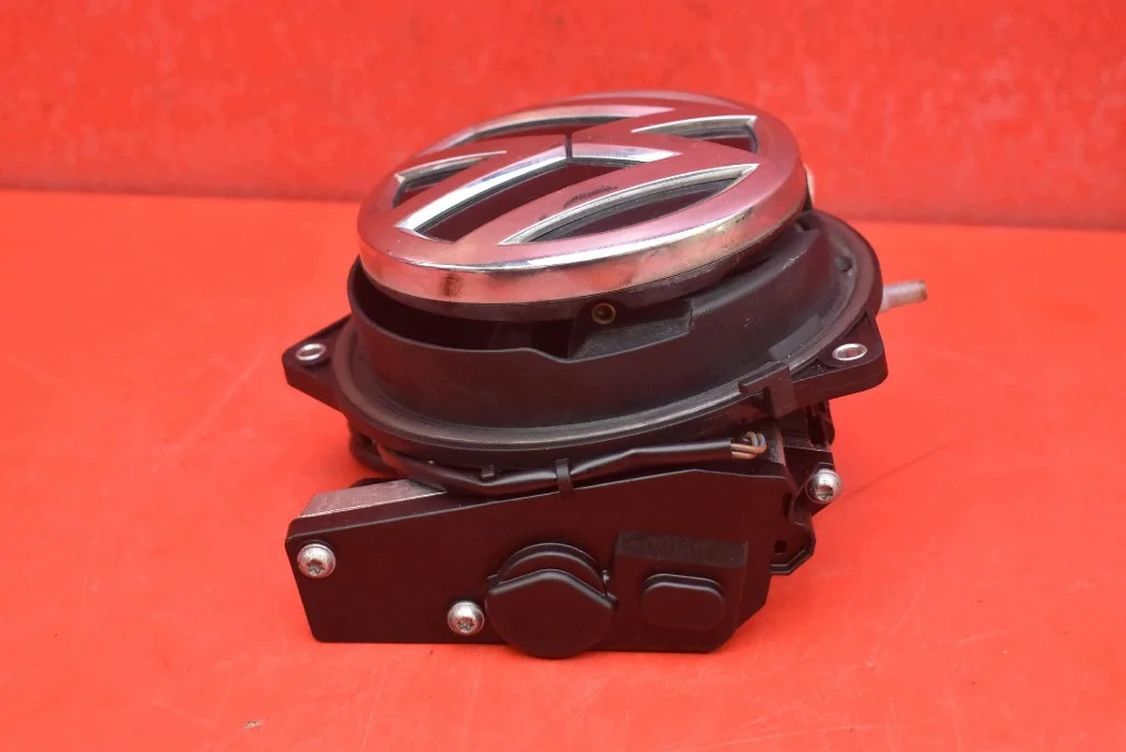 Klep handgreep met camera VW Passat B8 image 6