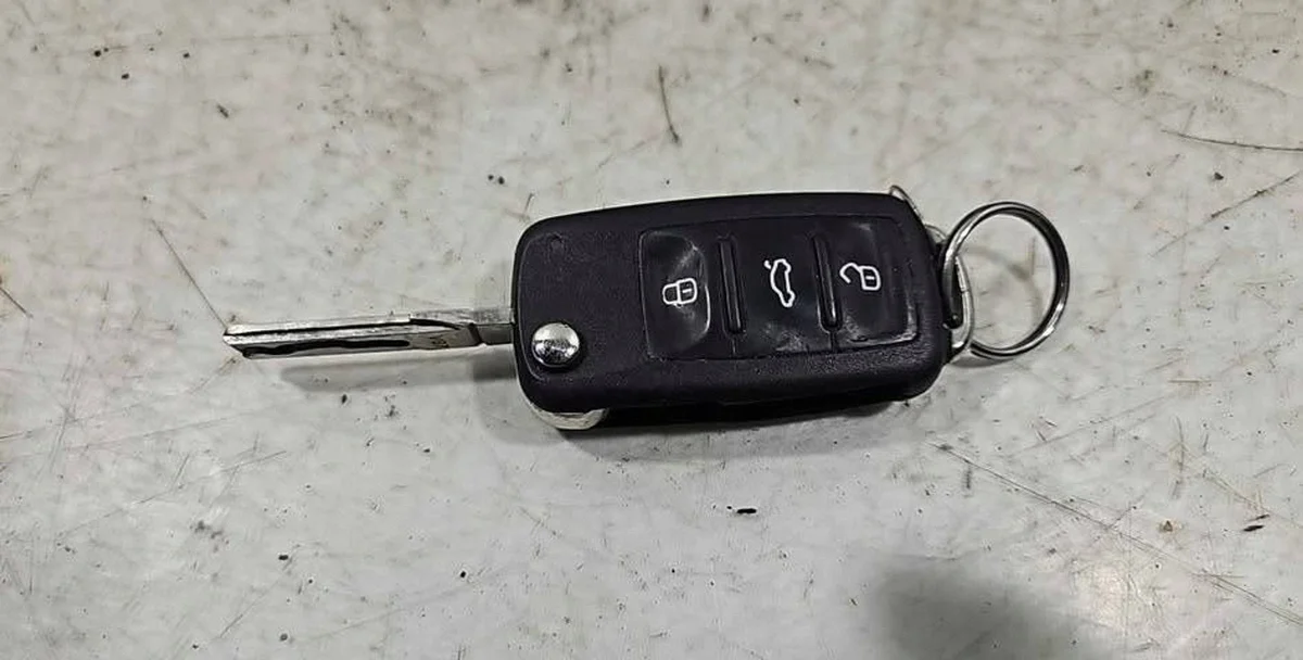 Chave/Cartão Volkswagen Polo V 6R 5K0837202Q