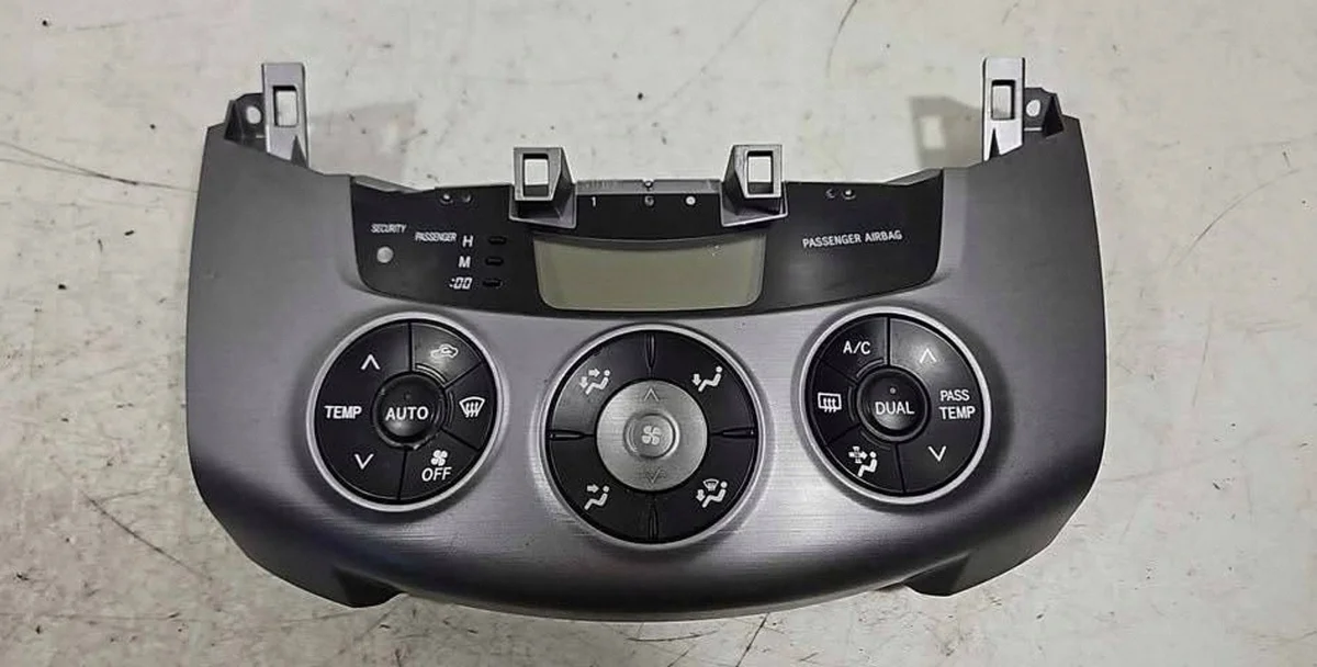 Painel de Climatização Toyota RAV4 2008