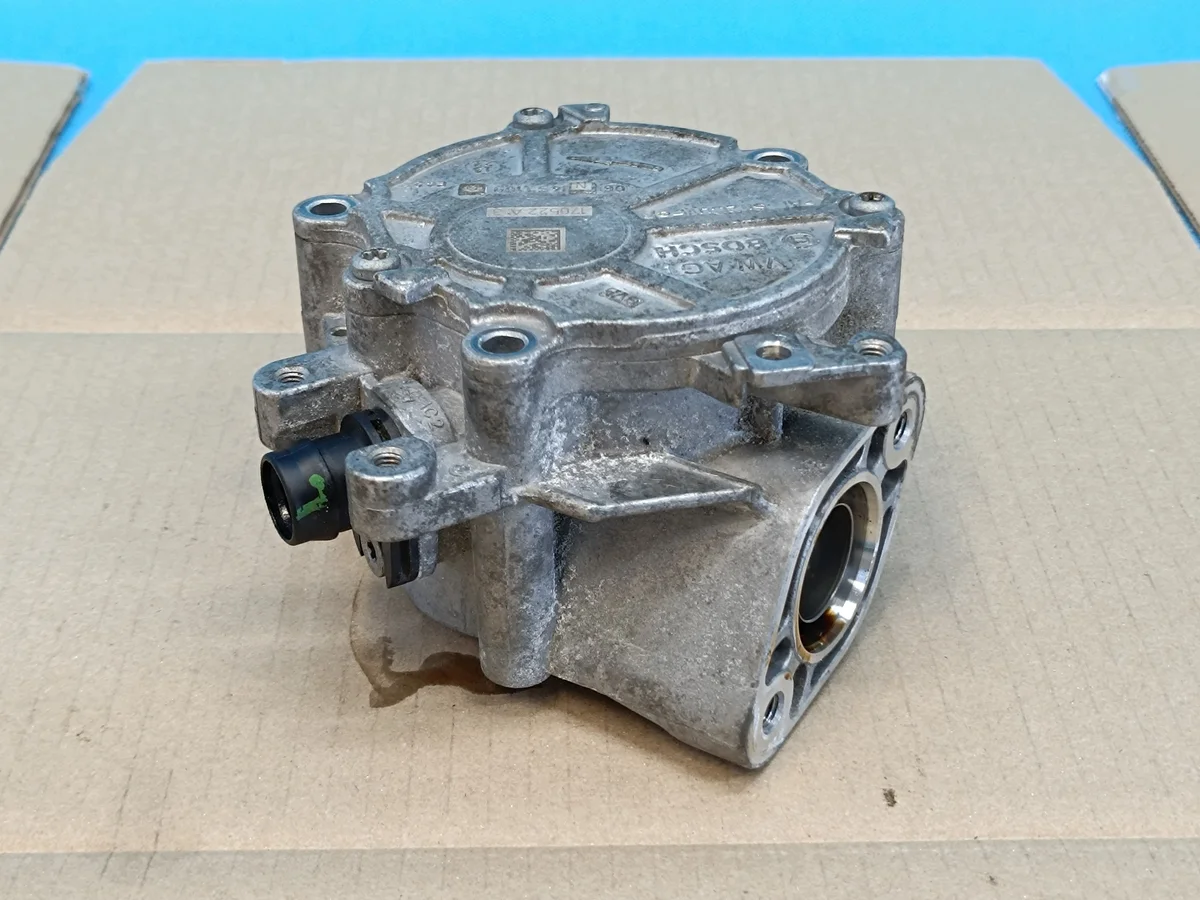 Bomba Vacío VW Tiguan 2.0 TFSI 06N145100G image 6
