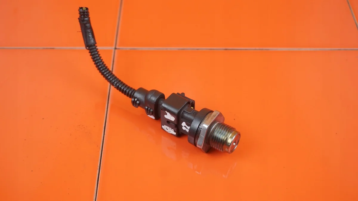 Sensor Pressão Combustível Fiat Doblo Combo 1.6 M-Jet image 3