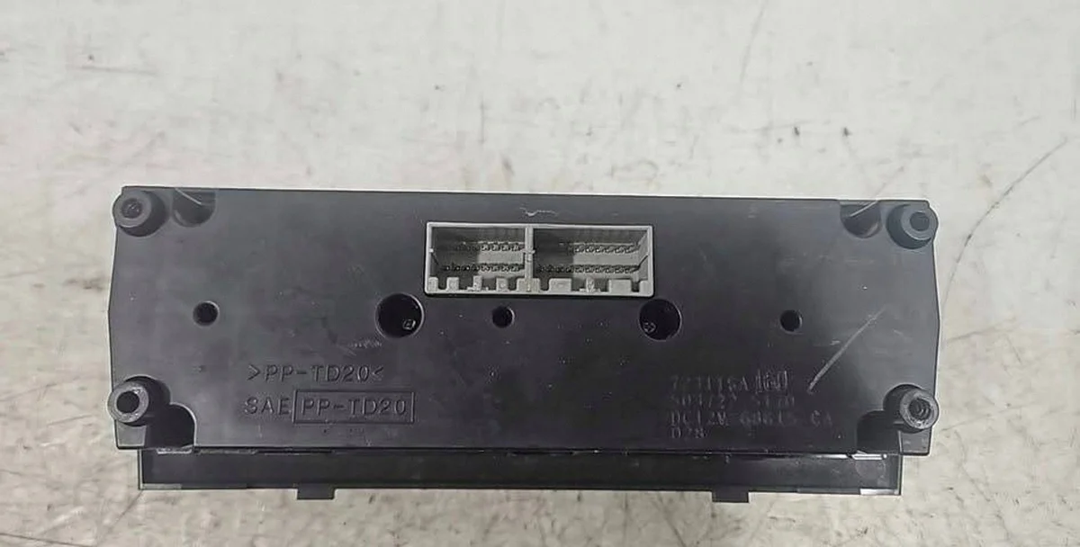 Painel de AC Subaru Forester SH 72311SA160 image 3