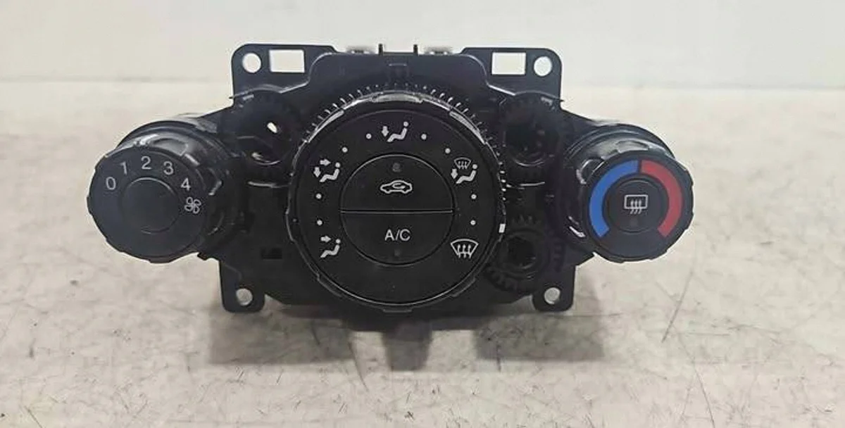 Ford Fiesta 2010 AC-panel 8A6119980CE