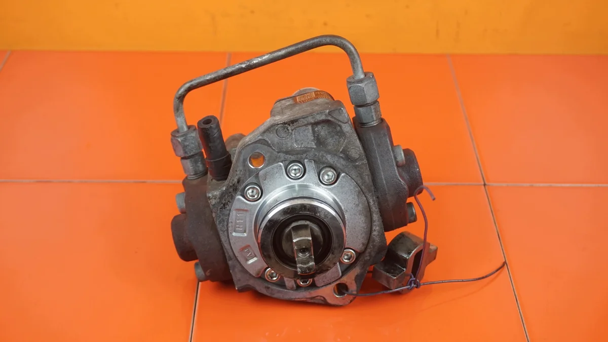 Pompe injection Toyota RAV4 Corolla 2.2 D4D image 4