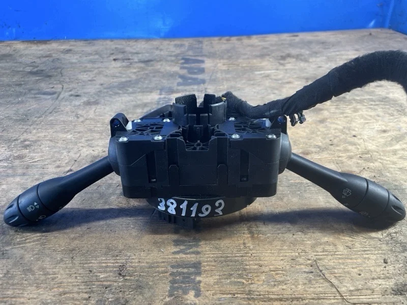 Used Wiper Turn Signal Switch 61313453992 image 5