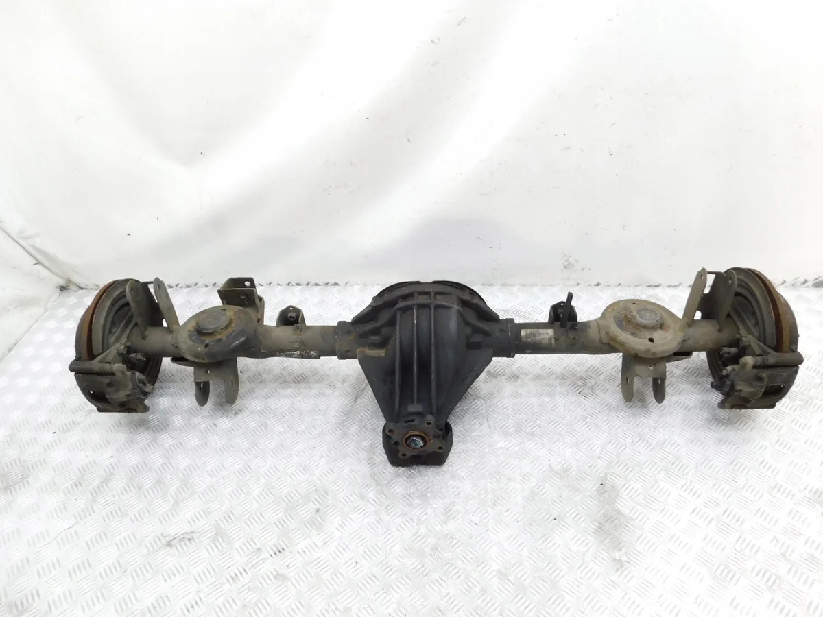 Dodge Nitro Achterasbalk met Reductor 52114729AB