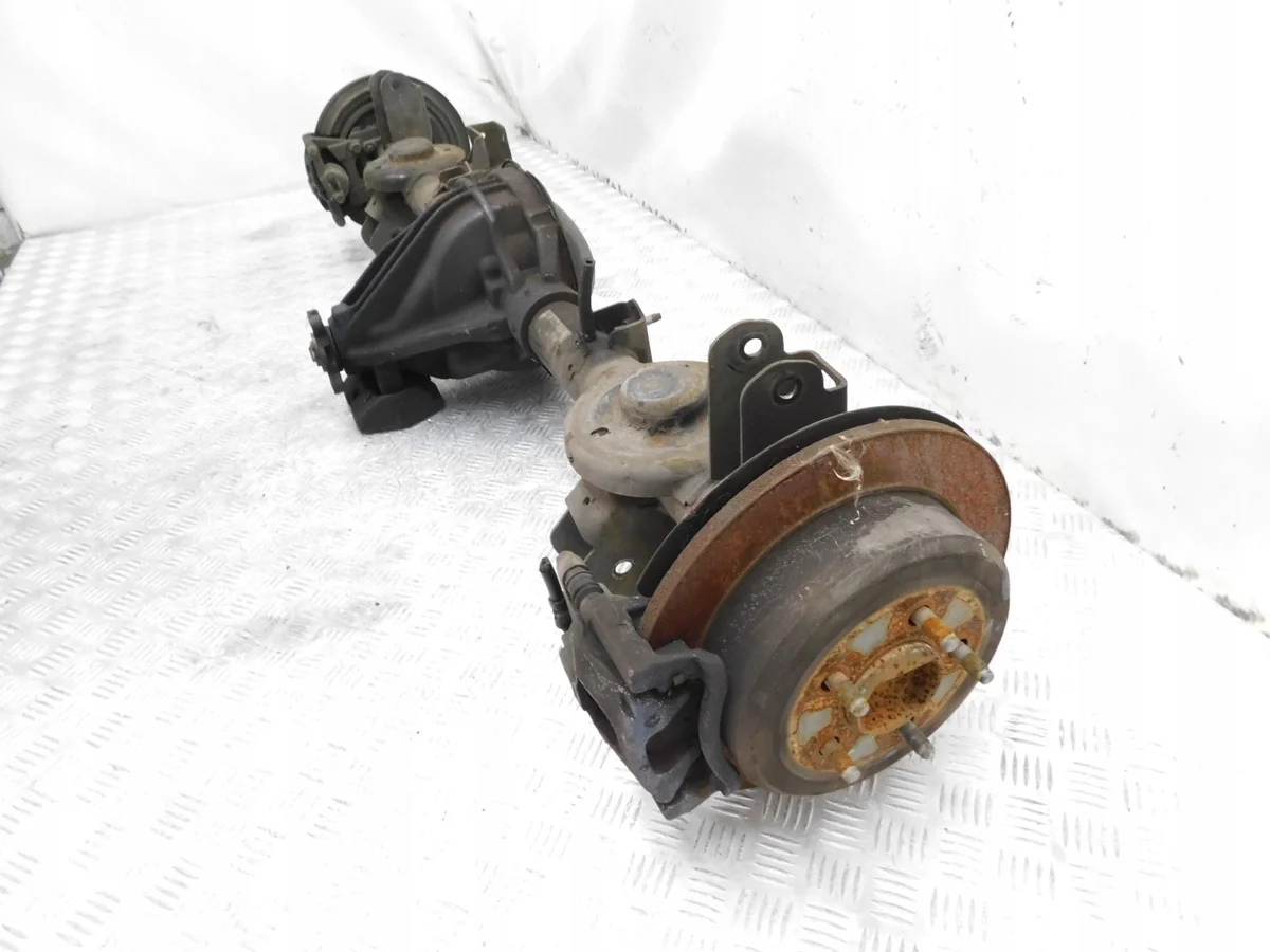 Dodge Nitro Achterasbalk met Reductor 52114729AB image 5