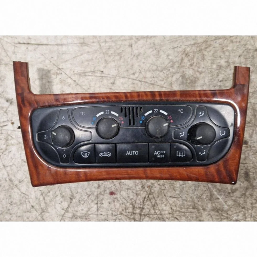 Painel de Ar Condicionado Mercedes-Benz C W203