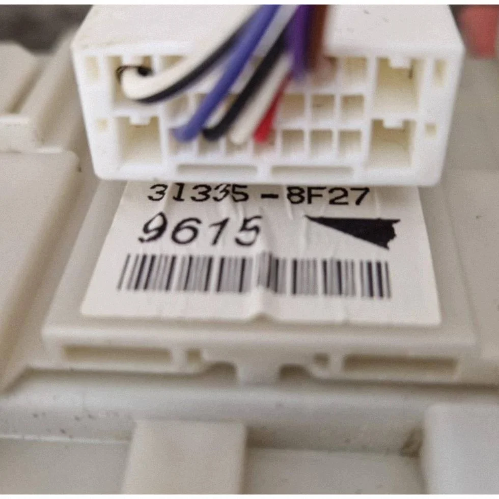 Relais Toyota Yaris Verso 819800D040 image 6
