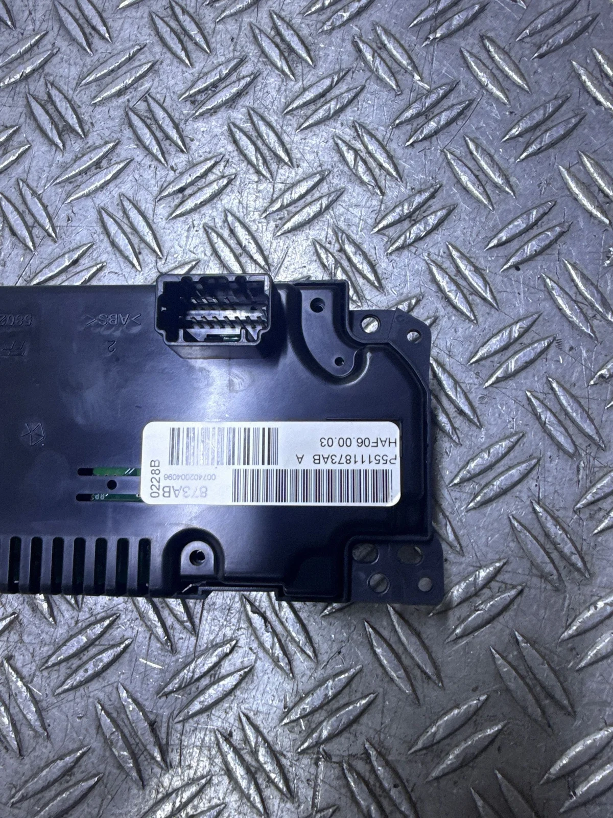 Painel de Ar Condicionado Chrysler 300C P55111873AB image 6