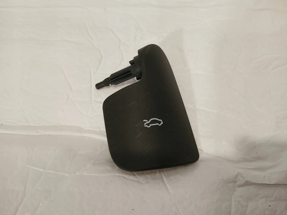 Audi A4 B9 LIFT Maçaneta Capô 8W1823533C