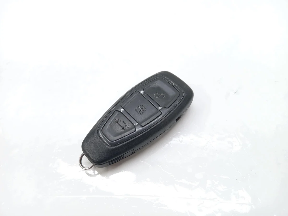 Nyckel Ford Mondeo MK4 IV 7S7T-15K601-DB