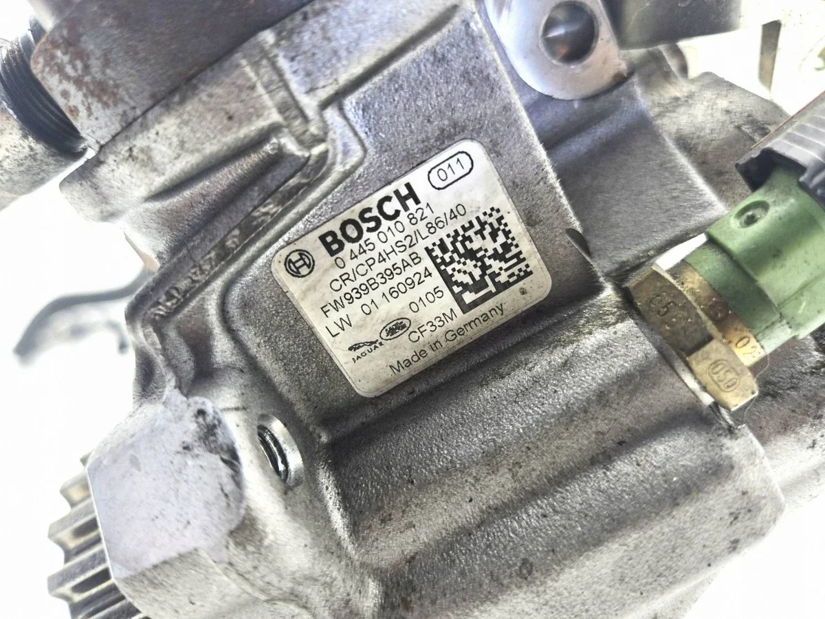 Jaguar XF 3.0 Einspritzpumpe 0445010821 image 4