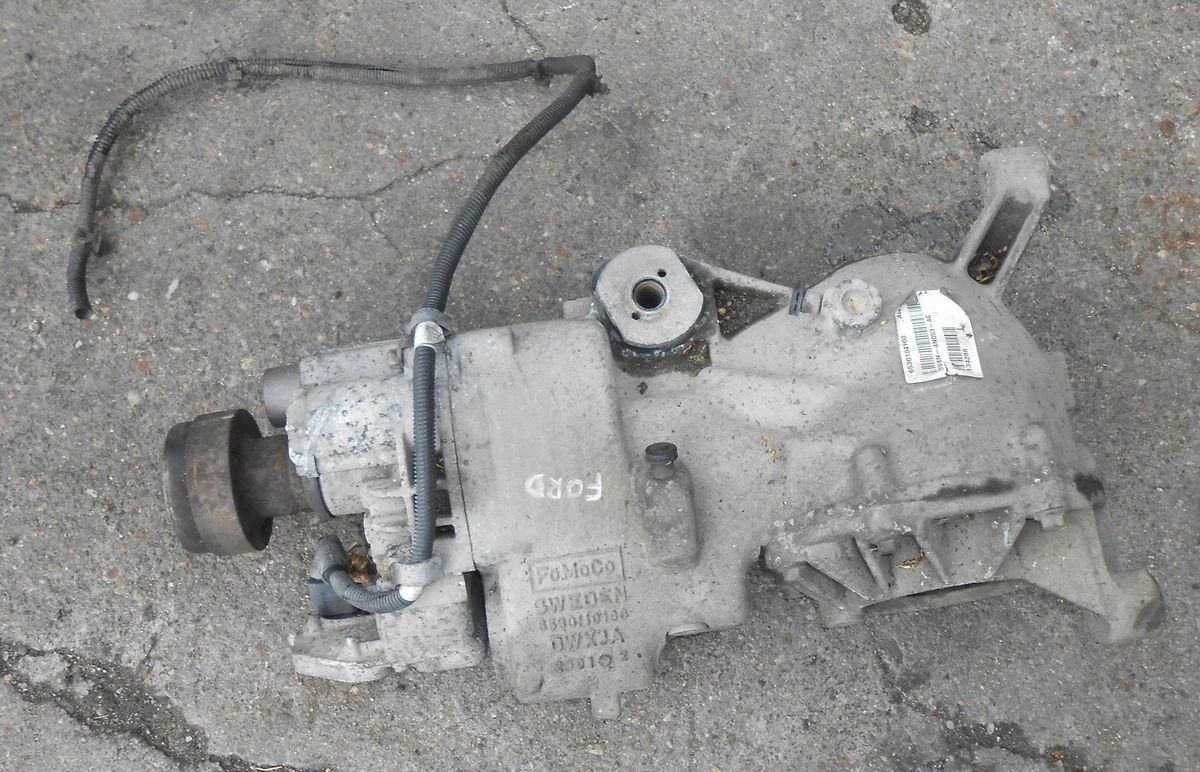 Ford Kuga I MK1 Differential hinten 9V4N4N053AC