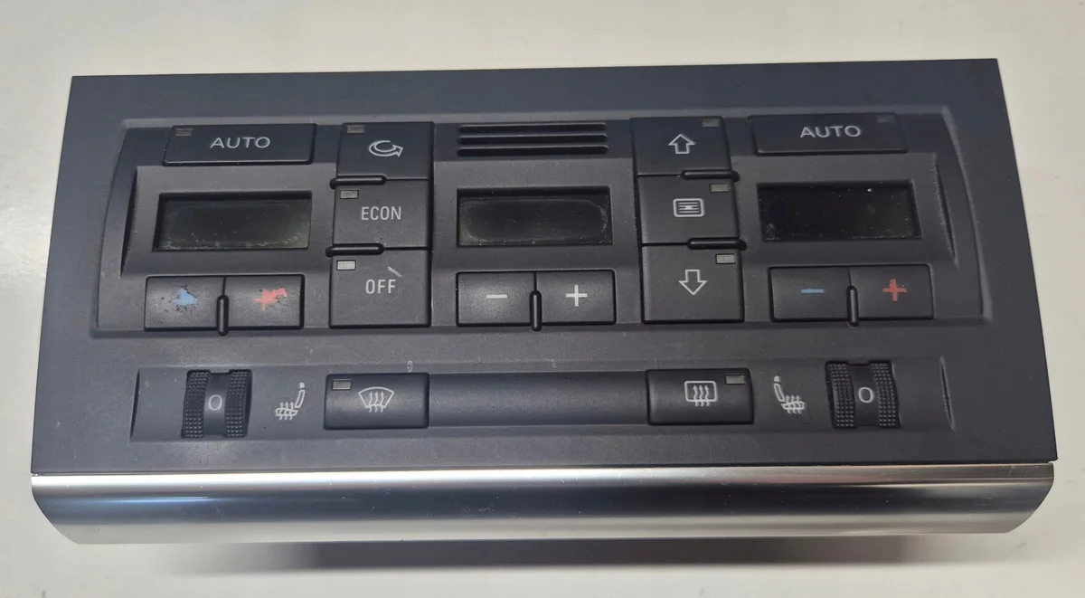 Panel Klimatyzacji Audi A4 B6 8E0820043AB