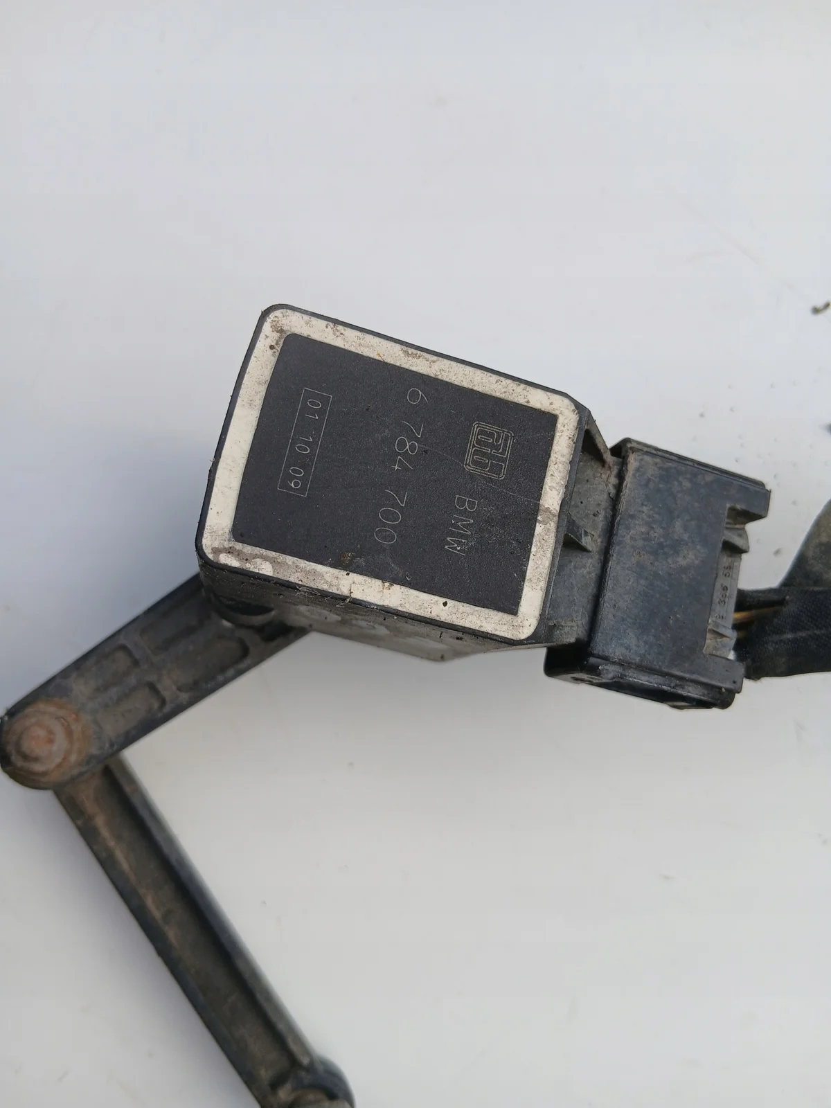 BMW 5 E60 E61 Luftfjädringssensor Fram 6784700