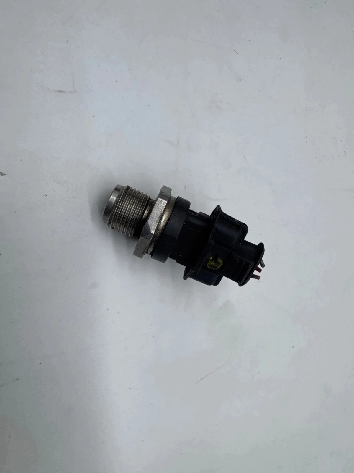 Polttoaineen paineanturi Honda HR-V 1.5B