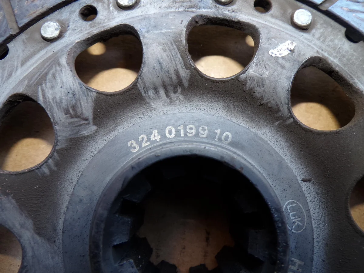 Disque d'embrayage BMW E46 E87 E90 2.0 D image 3