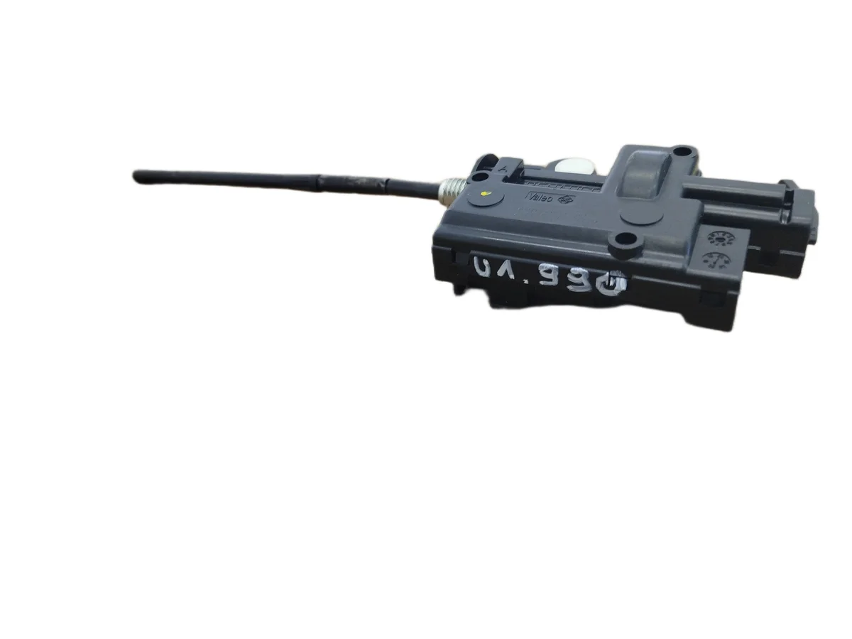 Tanklock för Renault Scenic III 8200312600