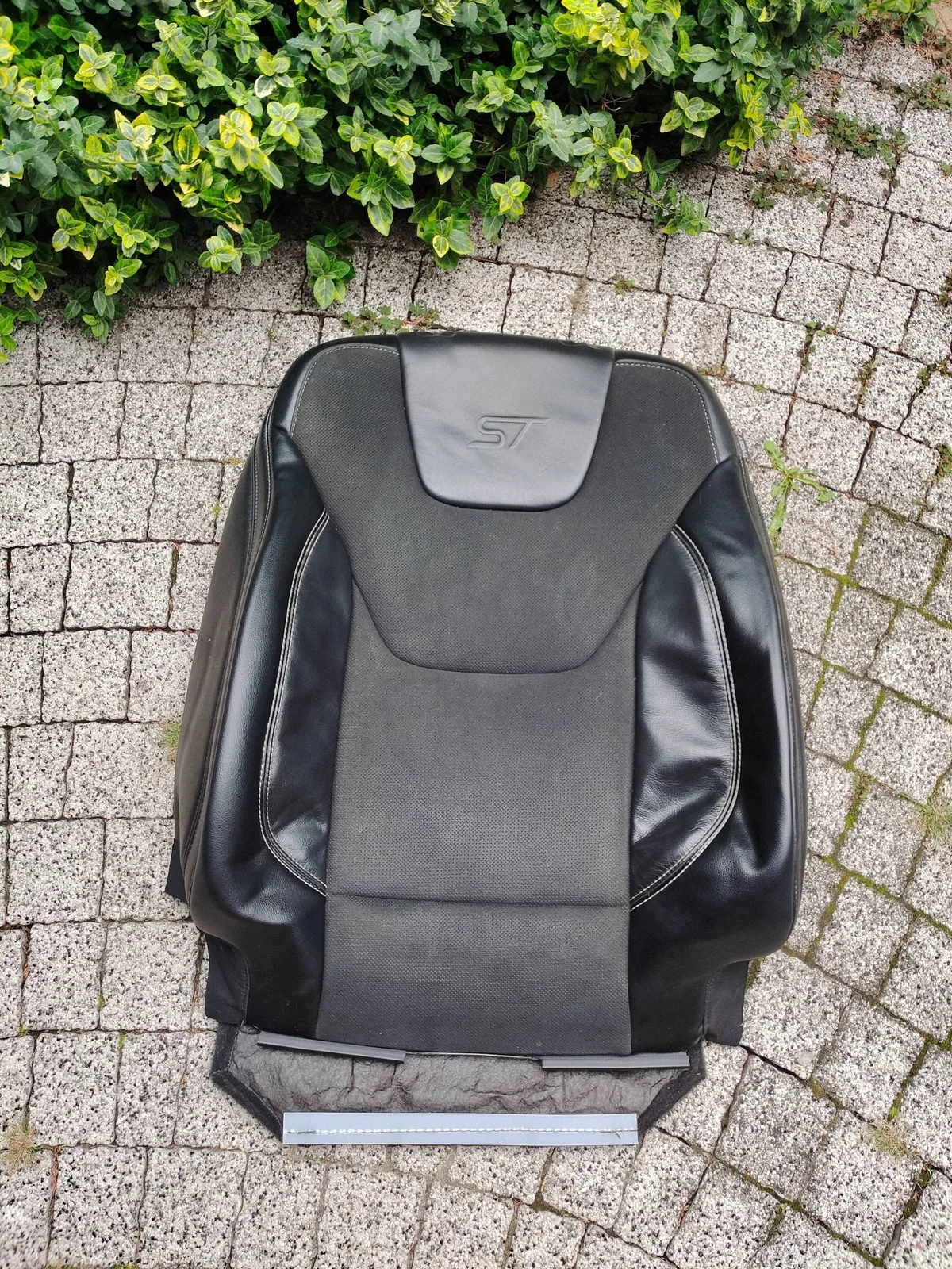Ford Edge ST rugleuning bekleding links KT4BR64417GD