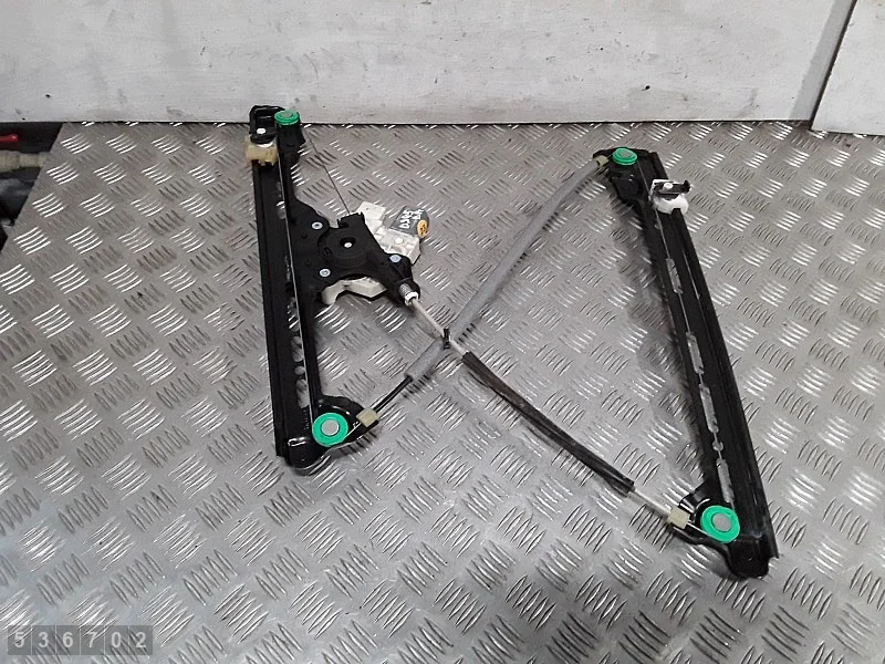 Citroen C4 Picasso lasinnostimen säätö 9675924680 image 6
