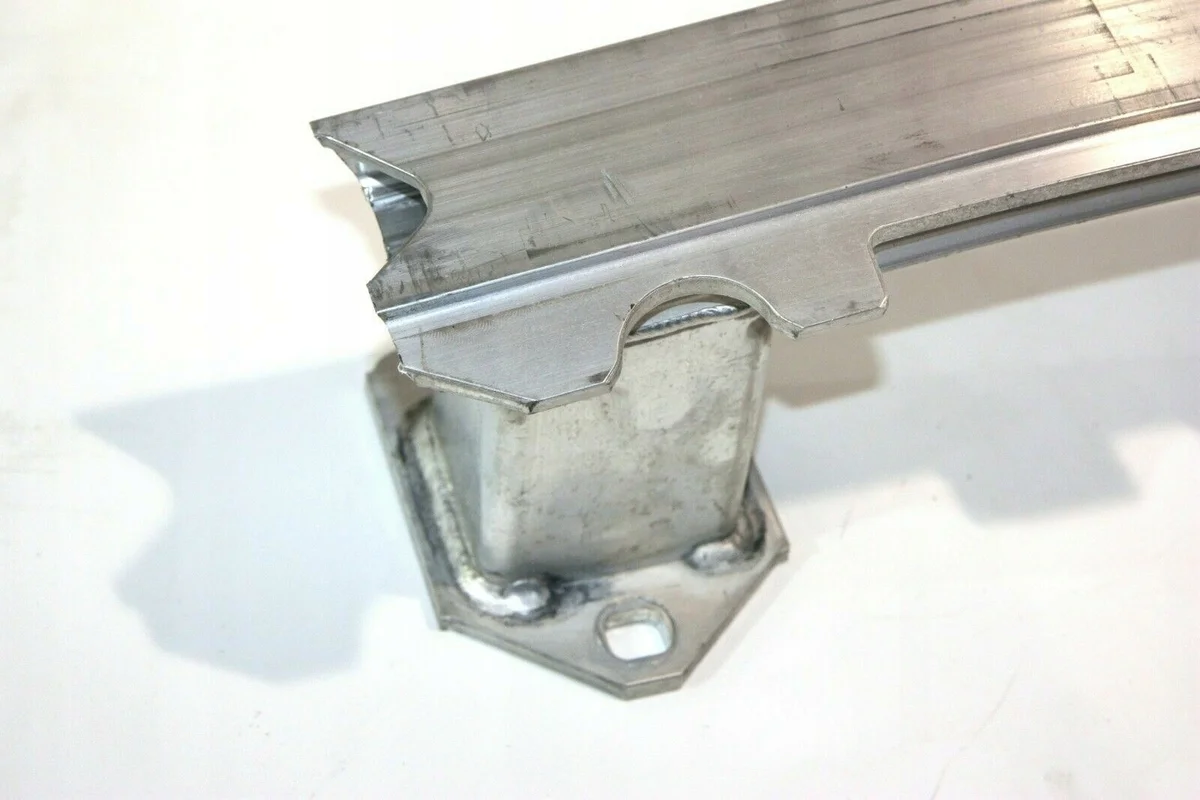 BMW Serie 5 Hintere Trägerstange OEM 7373851 image 4