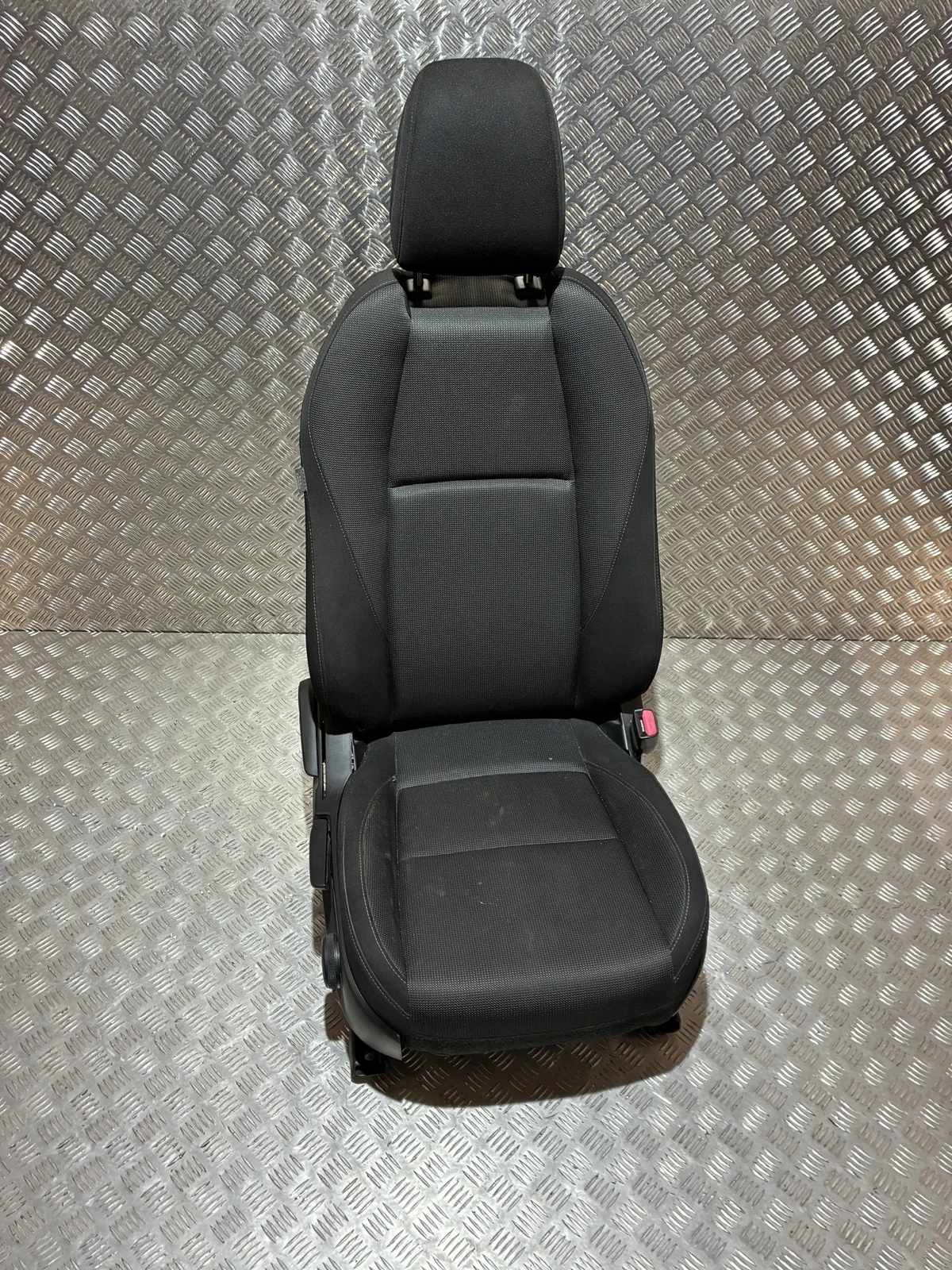 Sitz Rechts Vorne Mazda CX-30 DM 19- PU33359