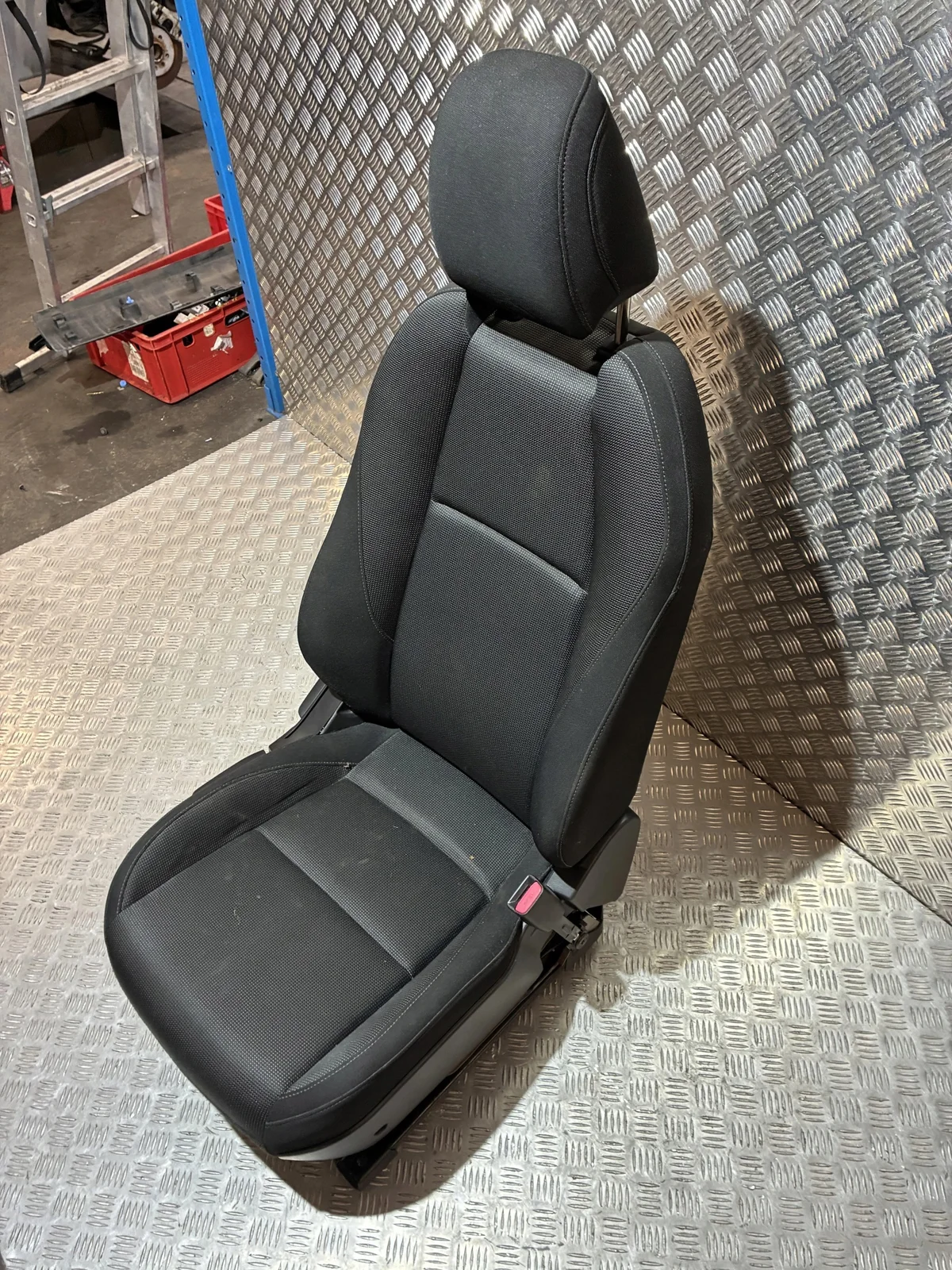 Siège droit avant Mazda CX-30 DM 19- image 4