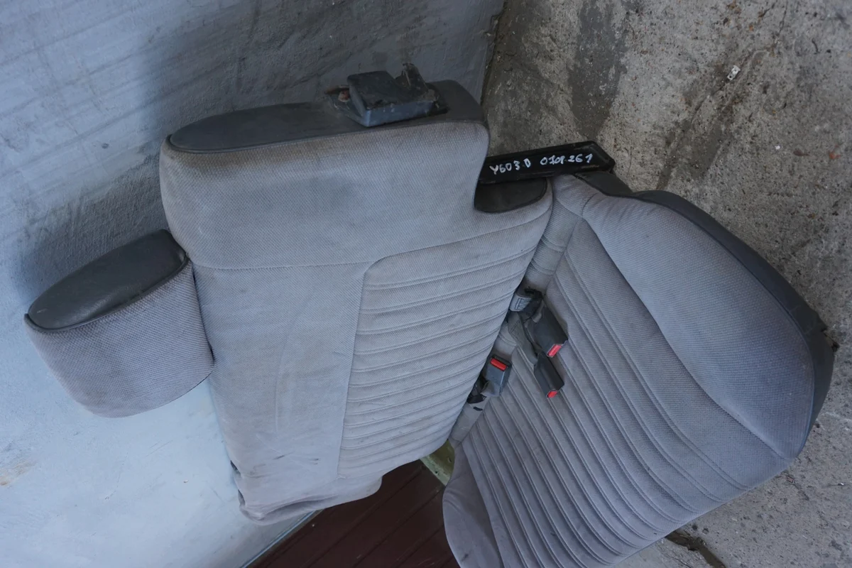 Nissan Patrol Y60 Rücksitzbank gebraucht OEM Y60KANAPA3D1509262 image 4