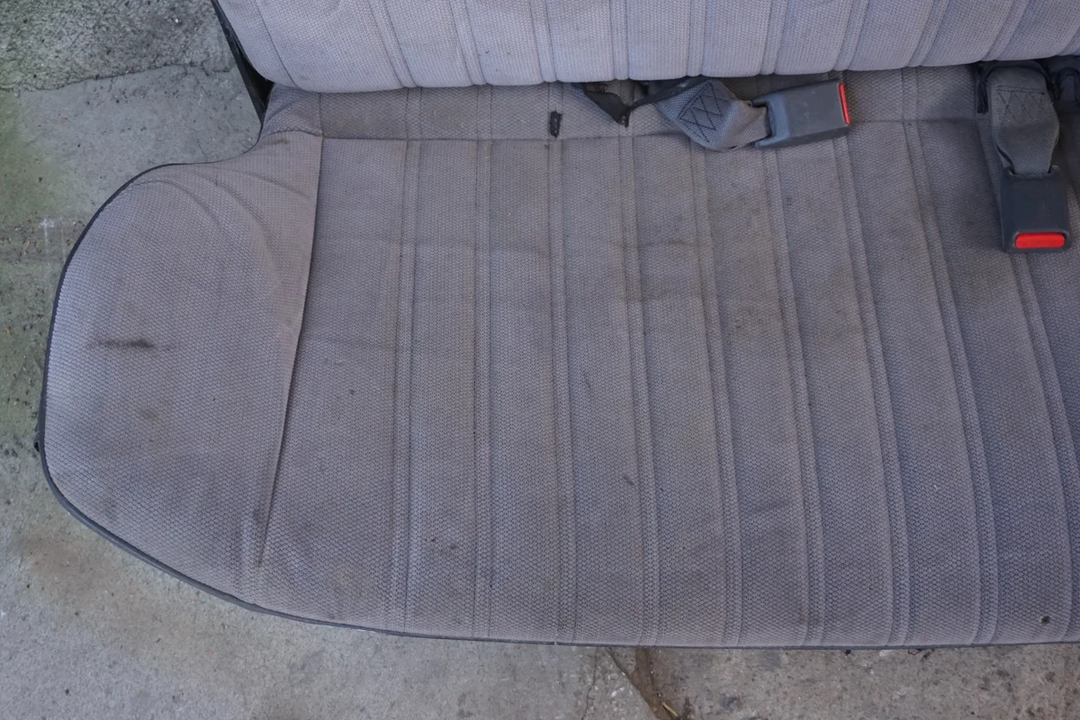 Nissan Patrol Y60 Rücksitzbank gebraucht OEM Y60KANAPA3D1509262 image 9