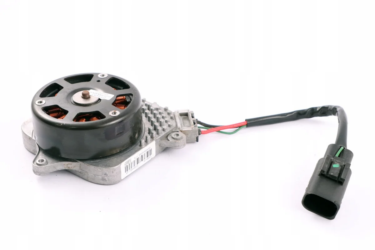 BMW 4 COUPE F32 F82 Fan Motor 8641946