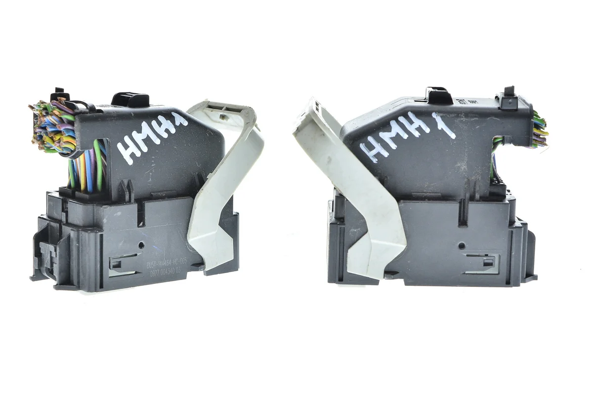 Connecteurs ECU Ford KUGA MK2 DU5T-14A464-HC
