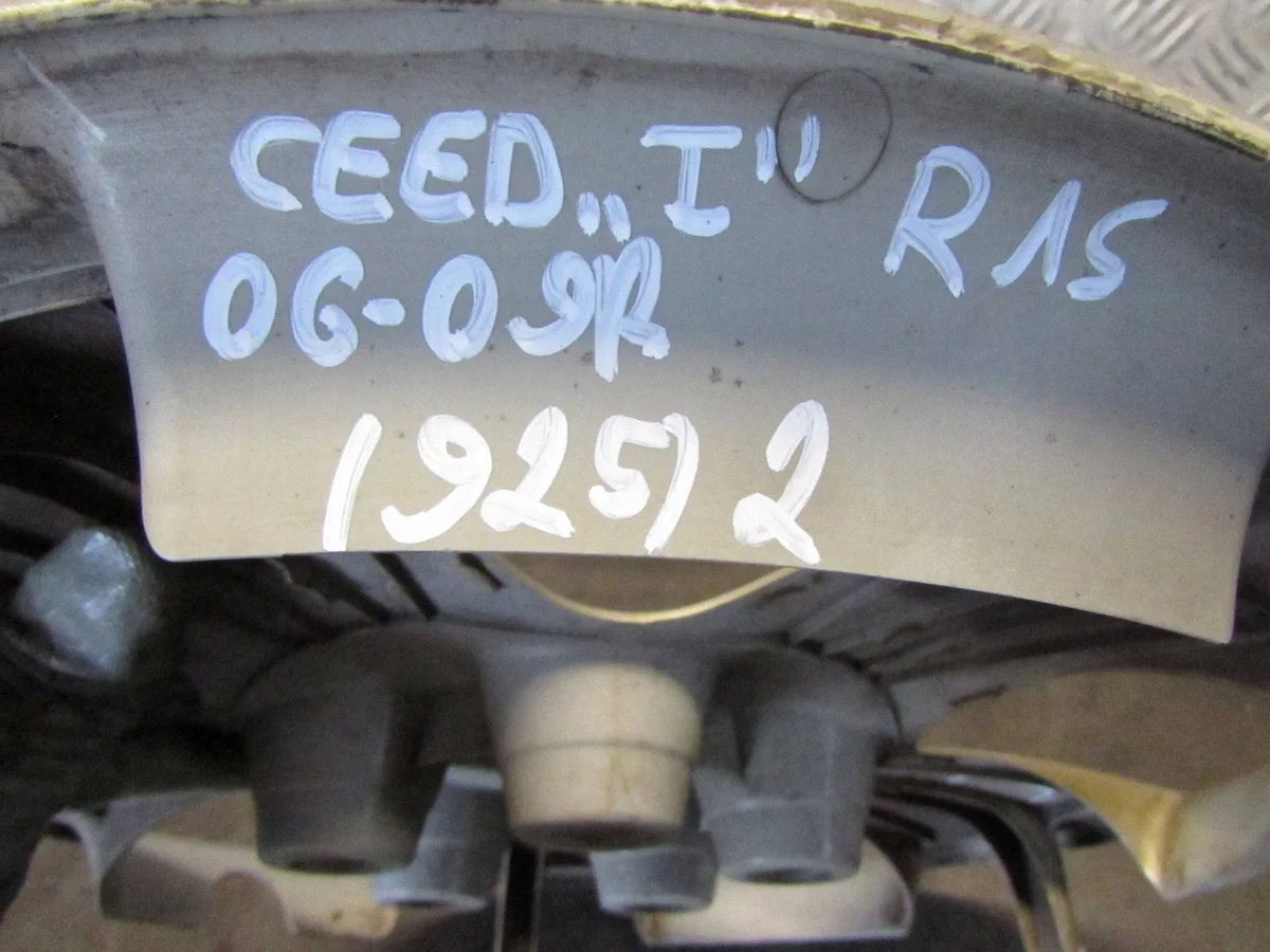 15" hjulkapsel Kia Ceed I 529601H000 image 4