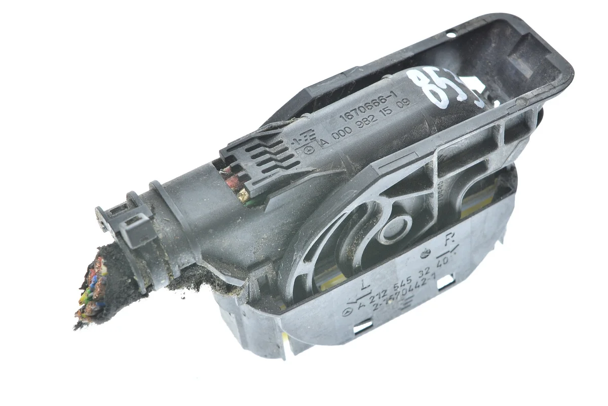Conector Bomba ABS Mercedes Vito W639 image 5