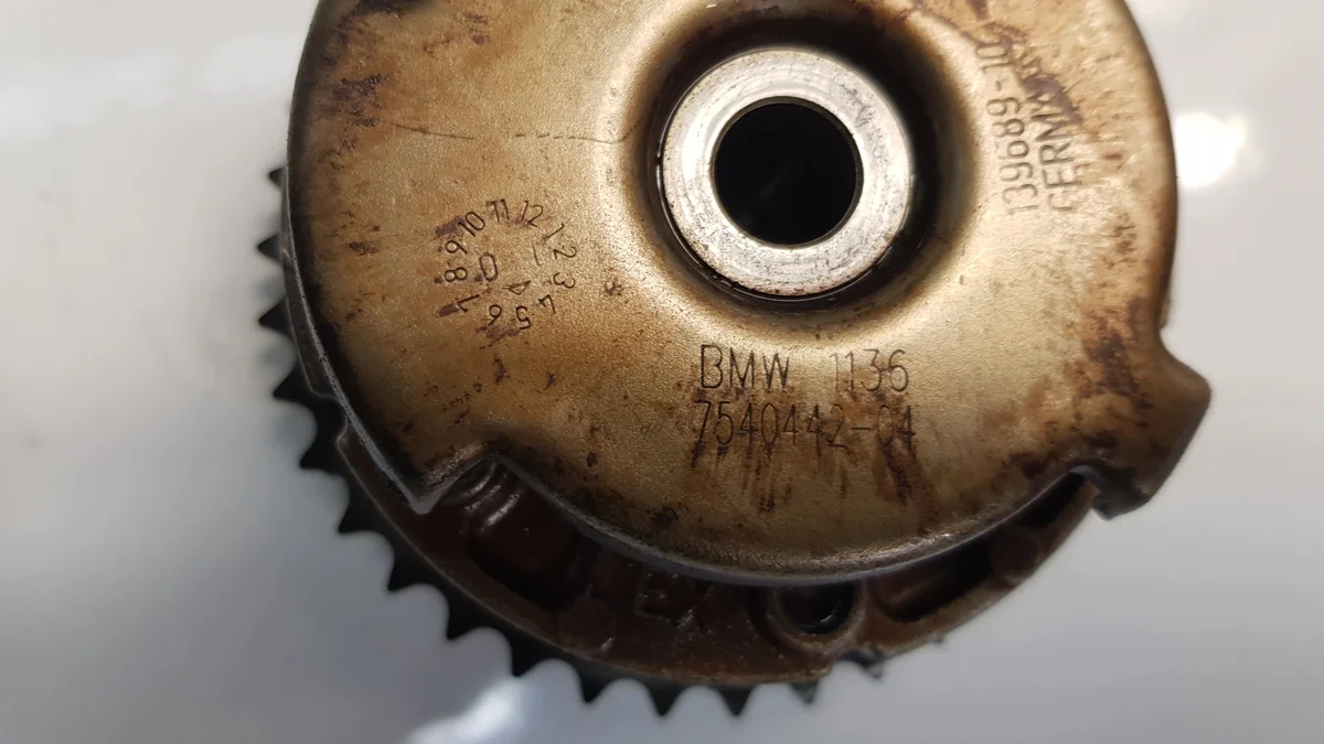 BMW Variator Uitlaat N43B20 Gebruikt image 3