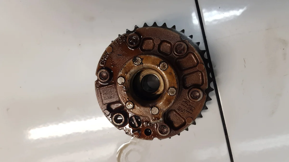 BMW Variator Uitlaat N43B20 Gebruikt image 4