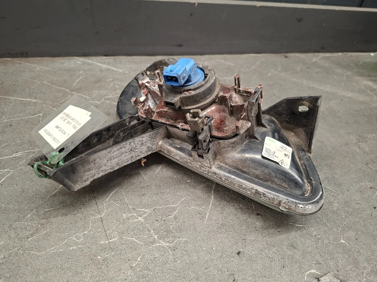 Halogen vänster fram Peugeot 106 9622578380 image 8