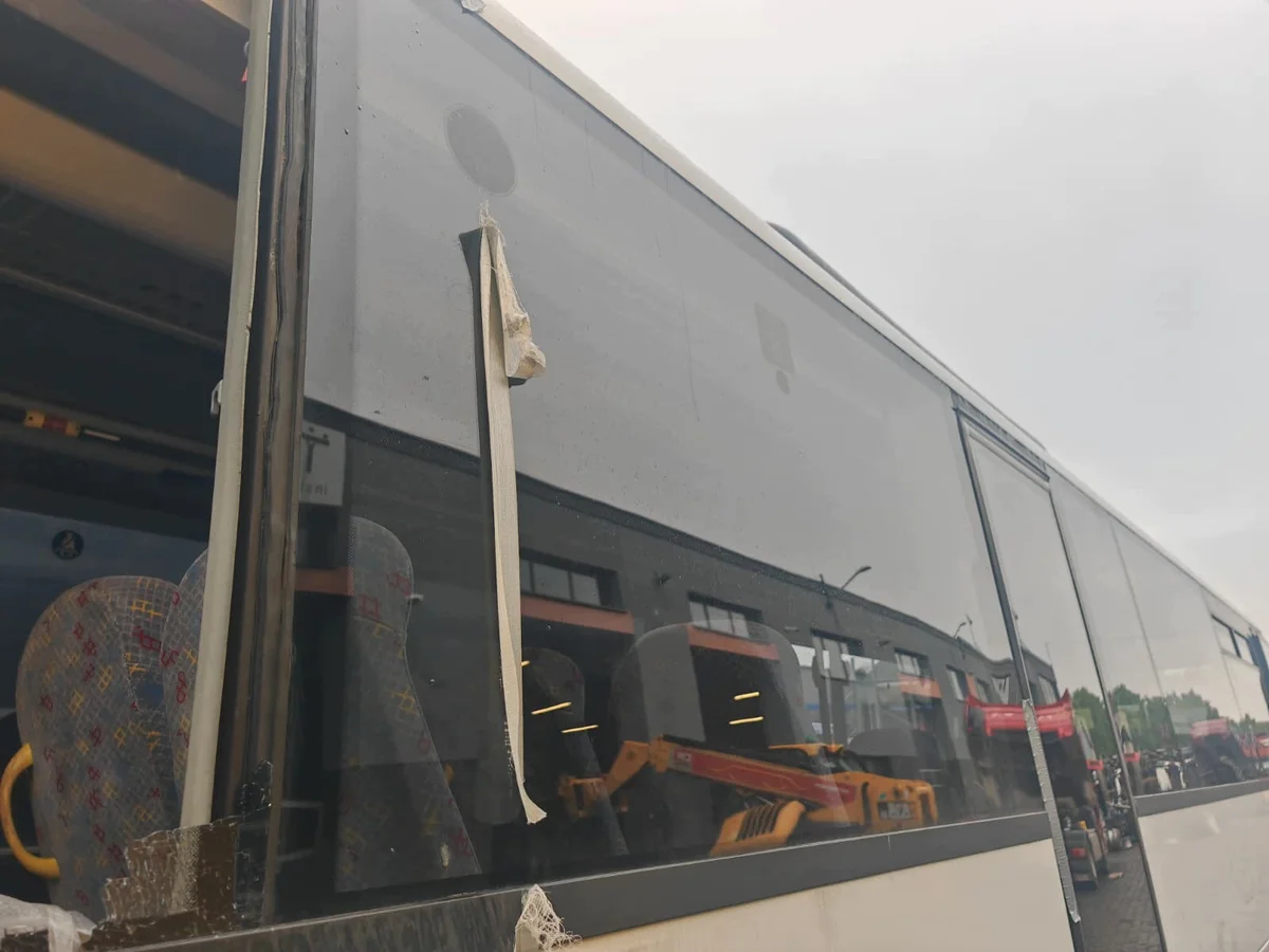 Vidro Lateral Mercedes IntoEuro Usado