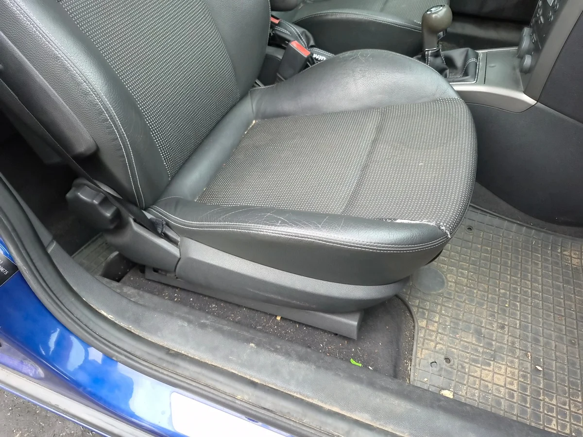 Sitz Opel Astra H AK-12-740144 image 3